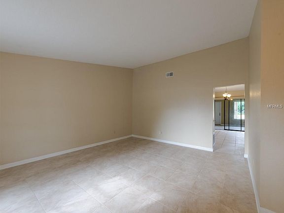 3rd image of 990 N Jerico Dr