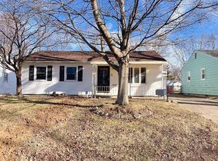 1016 Johnson Ln, Springfield, IL 62702