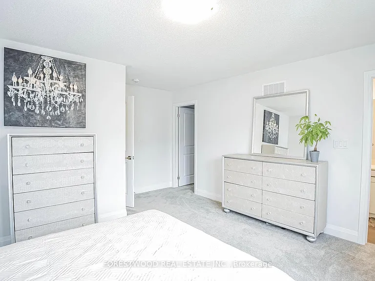 53 Humberstone Dr — Photo 35