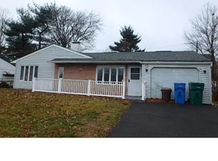 17 Basswood Rd, Levittown, PA 19057