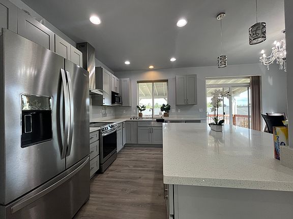 4th image of 18120 5th Ave S
