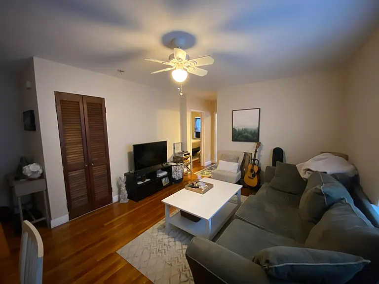 61 Selkirk Rd #3 — Photo 12