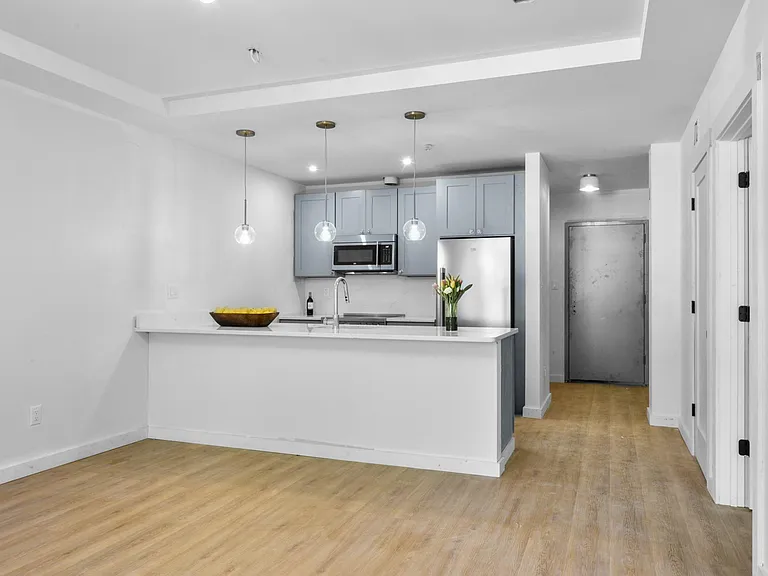 139 5th Ave #4C — Photo 5