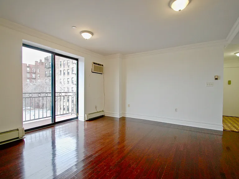 49-01 43rd Ave #5R — Photo 3