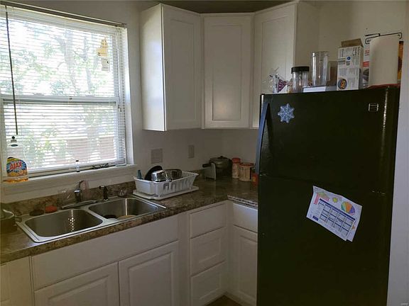5th image of 2150 Oakdale Ave