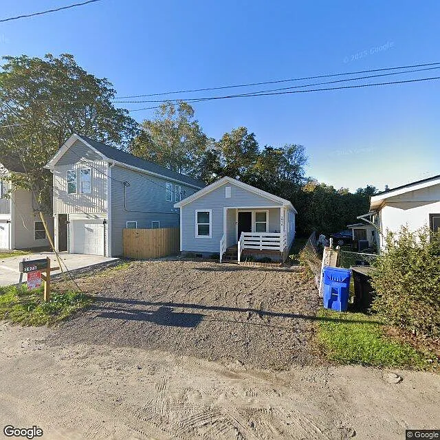 1976 Hugo Ave