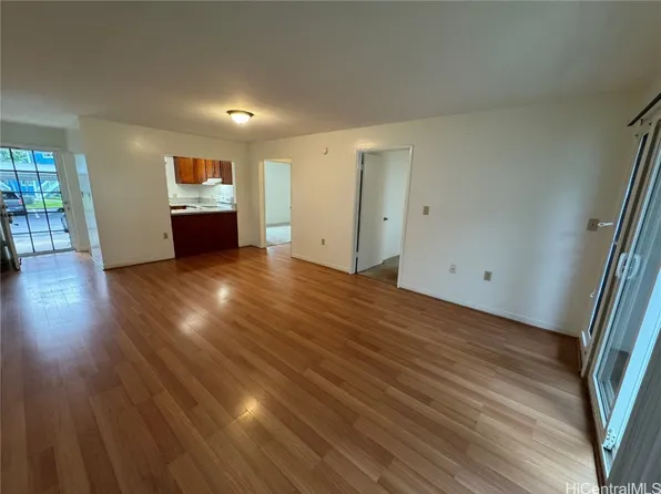 355 Aoloa St APT M101, Kailua, HI 96734