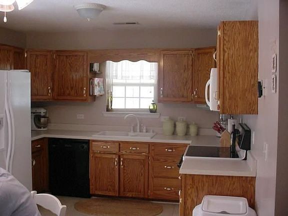 2nd image of 259 Shady Hollow Cir SE