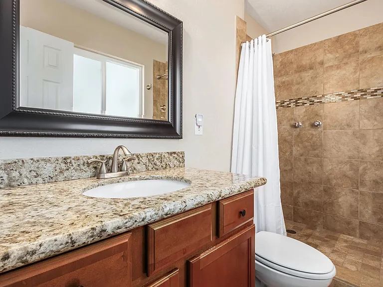 8208 E Weldon Ave — Photo 13