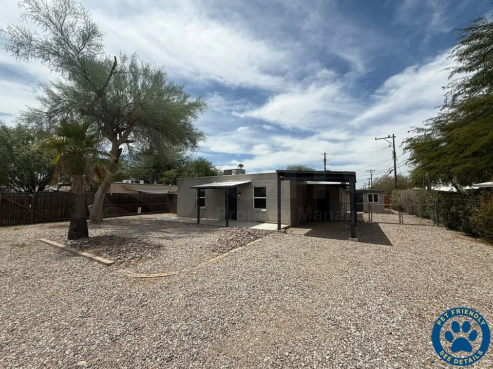 1431 E Adelaide Dr
