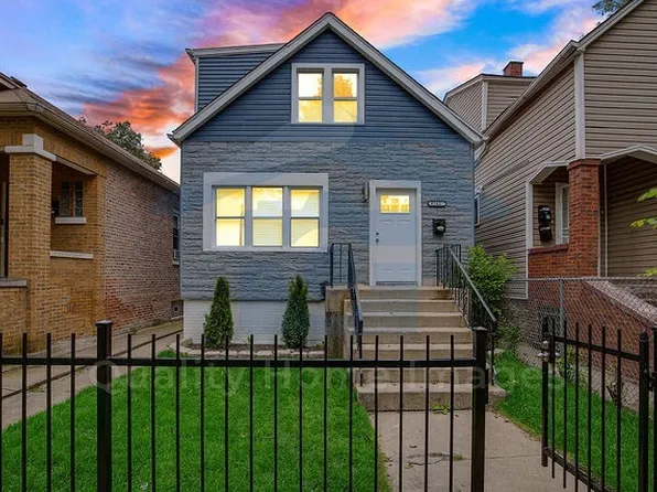 8242 S Saginaw Ave, Chicago, IL 60617