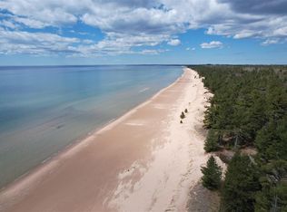Top O The Lake Rd, Gulliver, MI 49840