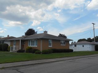 804 W 11th St, Mishawaka, IN 46544