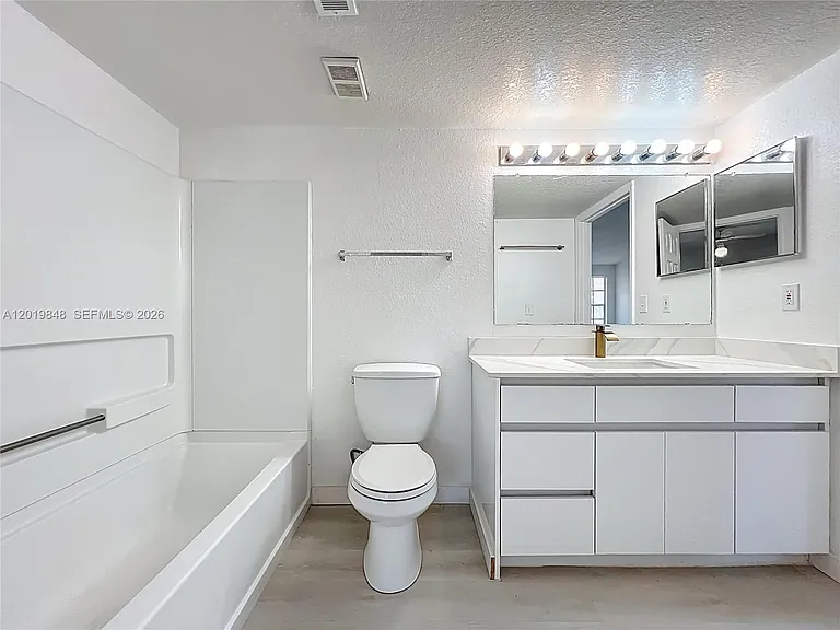 2225 Metropolitan Way #1225 — Photo 11