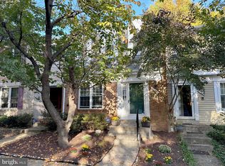 5793 Heritage Hill Dr, Alexandria, VA 22310