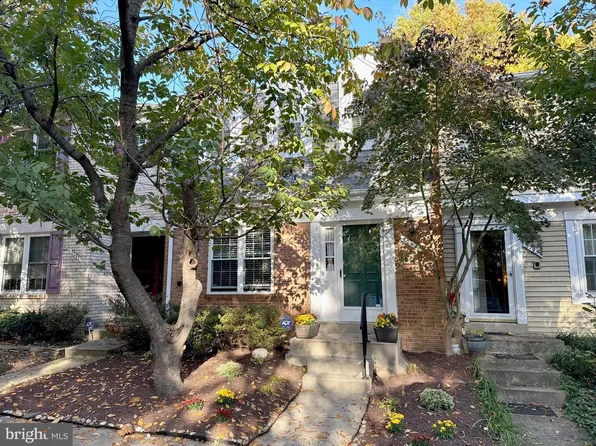 5793 Heritage Hill Dr, Alexandria, VA 22310