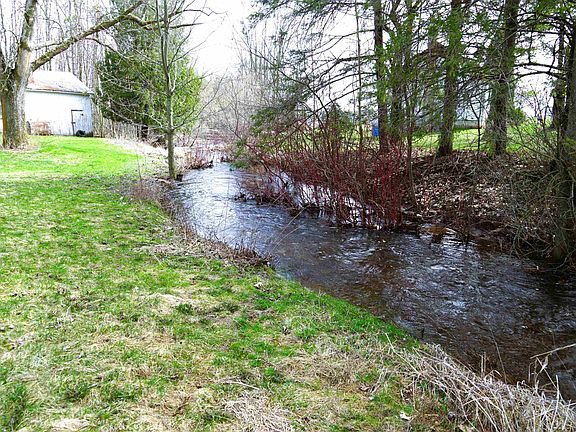 5th image of E1305 Bolt Rd