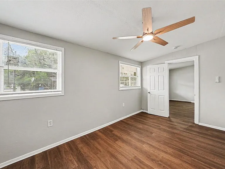 4022 E Henry Ave — Photo 20