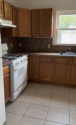 2nd image of 17 Scribner Ave #2