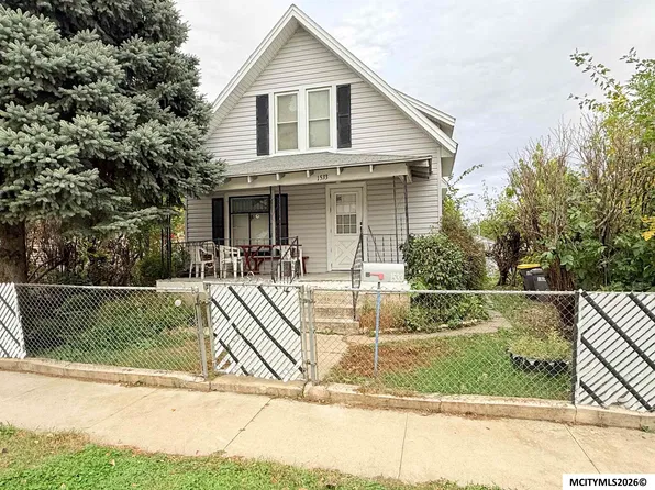 1533 N Jefferson Ave, Mason City, IA 50401