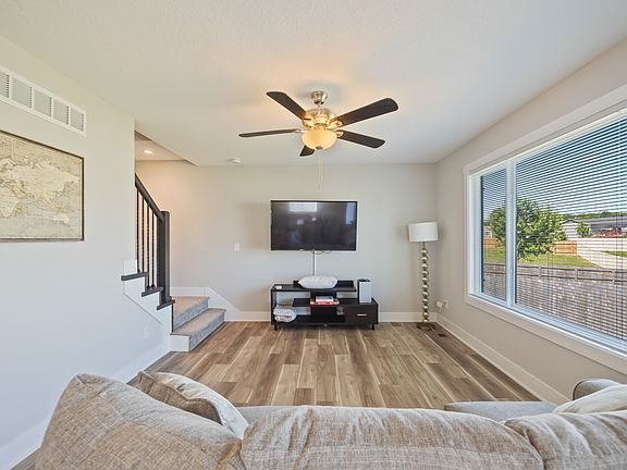 5th image of 2382 Shadow Creek Cir
