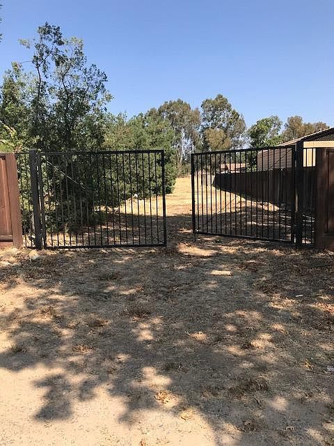 1st image of 9501 Wyatt Ln