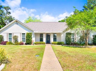2102 Westchester Dr, Daphne, AL 36526