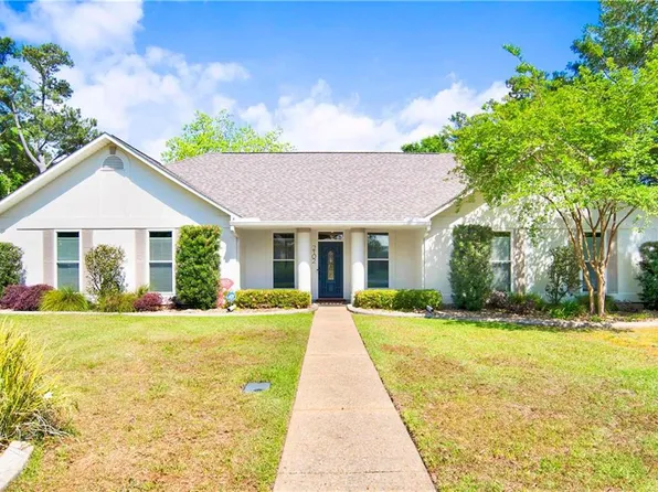 2102 Westchester Dr, Daphne, AL 36526