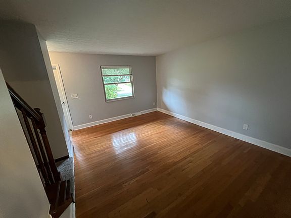 5th image of 4865-4873 Dierker Rd