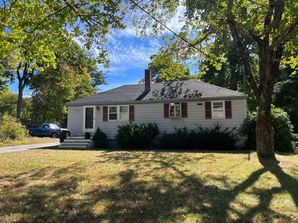 15 Allen Avenue Ext, Falmouth, ME 04105