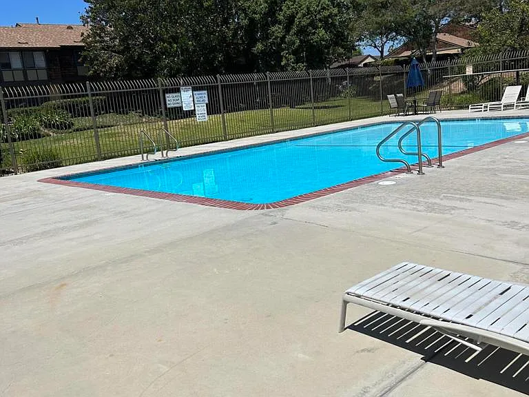 7027 Flicker Ct — Photo 2
