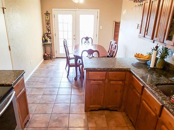 4th image of 2713 Ivanridge Ln