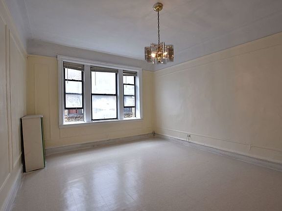 2nd image of 615 W 186th St #66