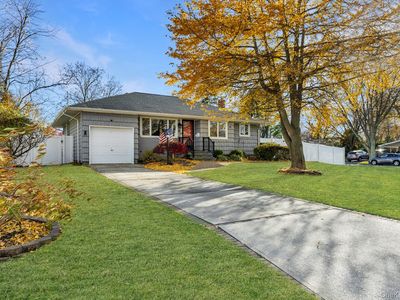 16 E Hill Drive, Smithtown, NY, 11787