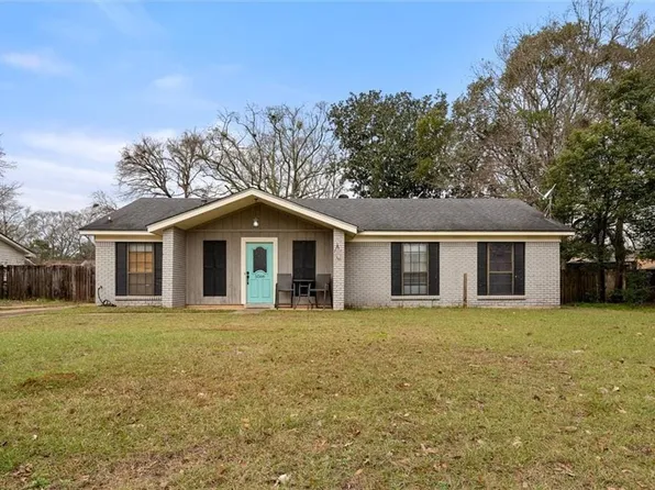 5566 Quail Run W, Theodore, AL 36582