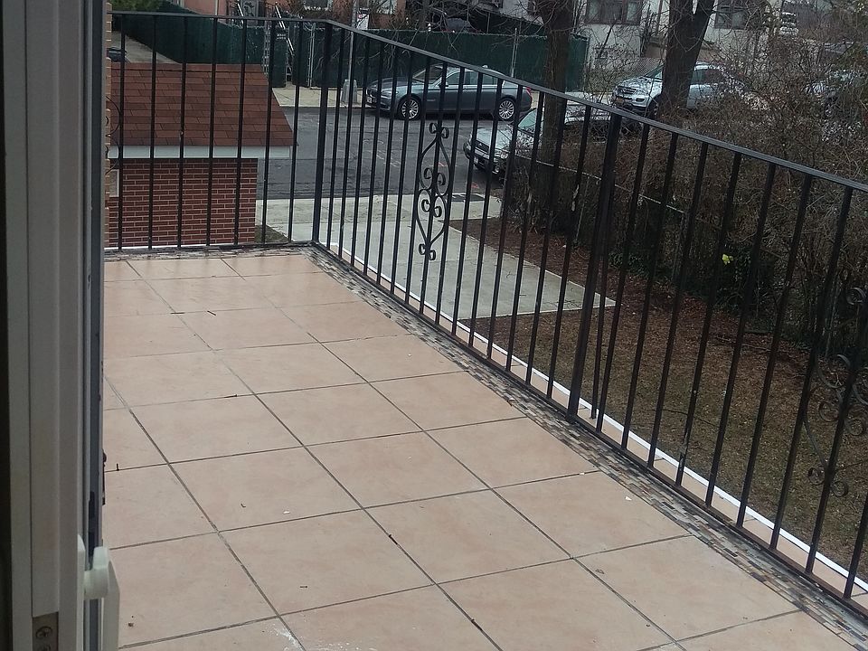 1st image of 3012 Laurel Avenue #2