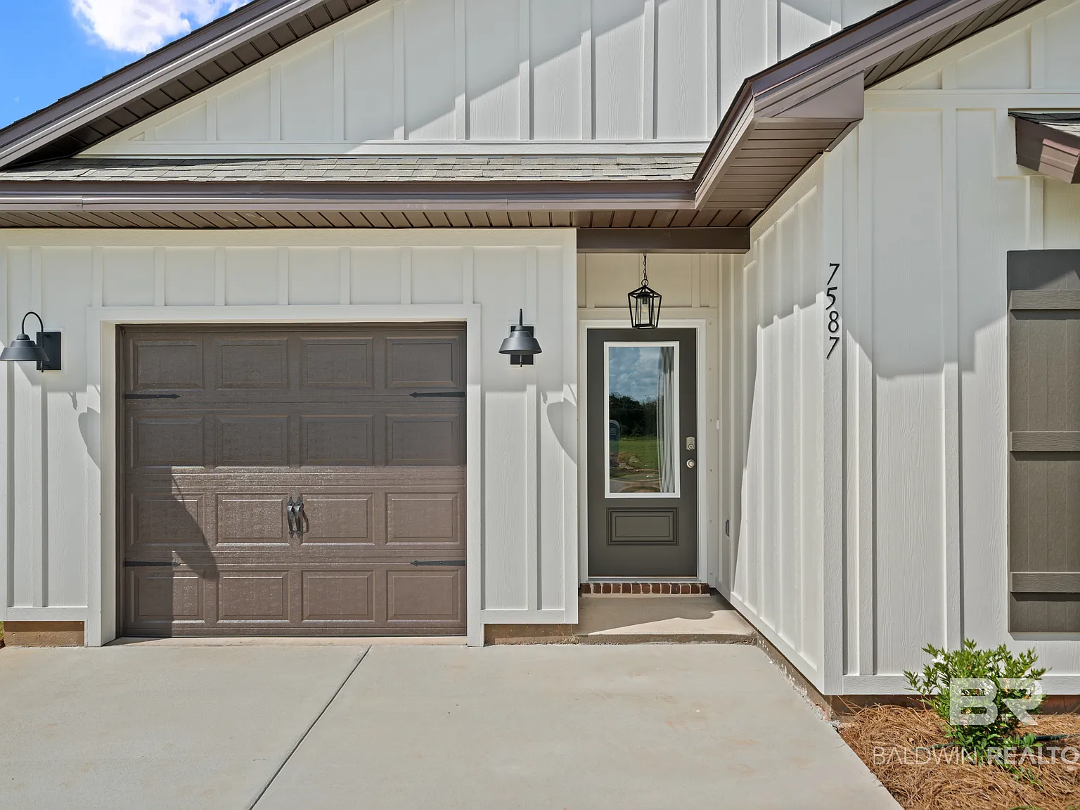 4 bed, 2.0 bath, 1504 sqft, $2,000 — Photo 3