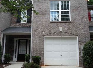 25 Fern Crest Dr, Lawrenceville, GA 30046