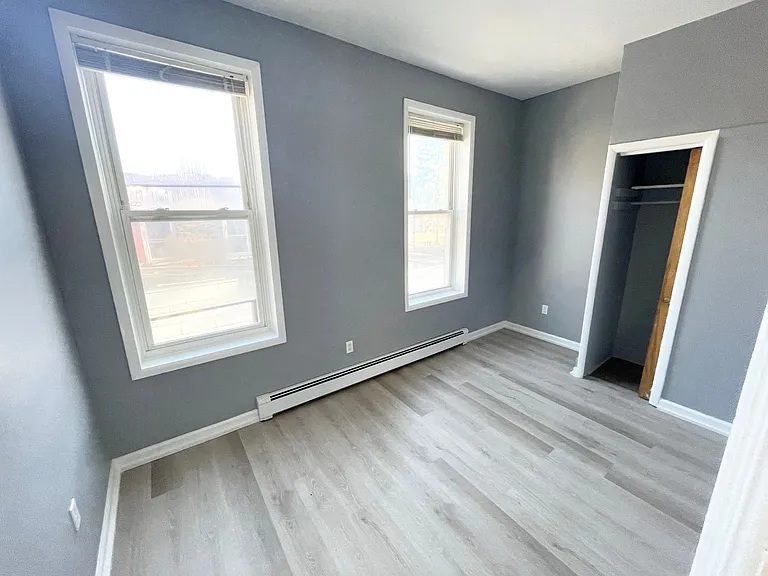 640 3rd Ave — Photo 22