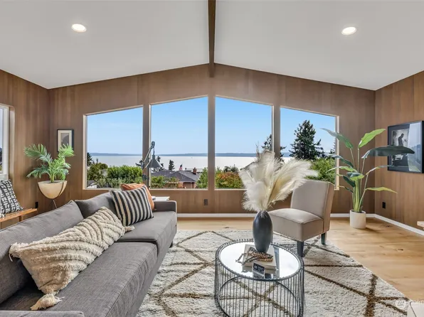 12137 Marine View Drive SW, Burien, WA 98146