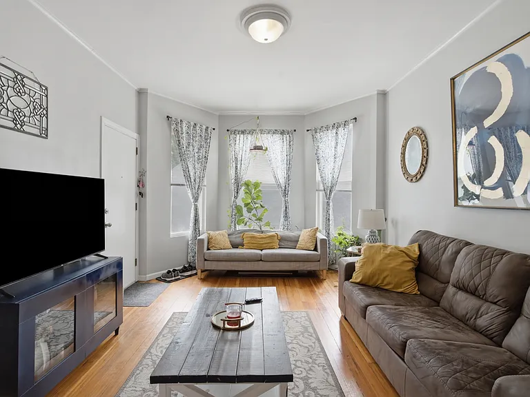 3814 N Marshfield Ave #1 — Photo 3