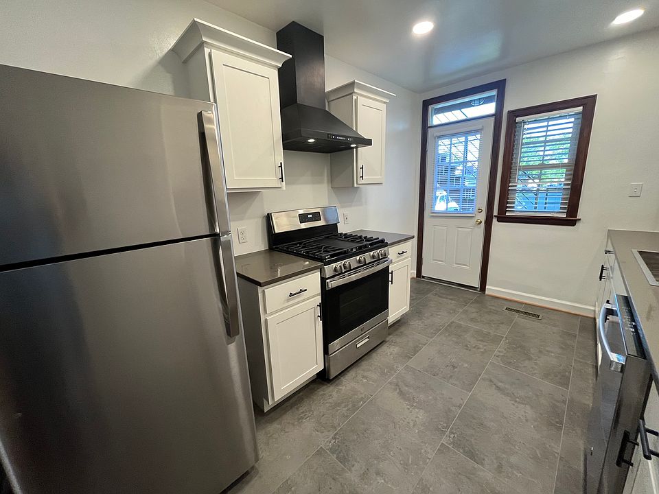 1st image of 1725 King Ave APT A