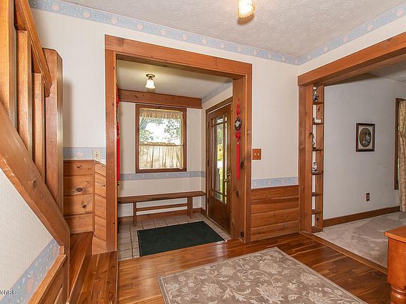 4th image of 6400 Sturbridge Dr
