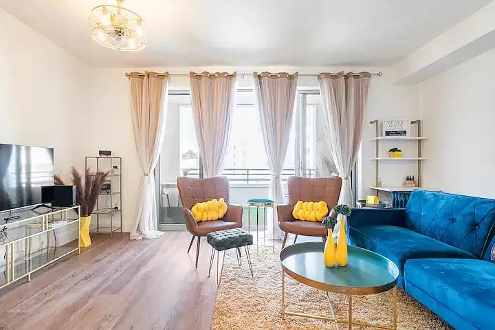 1 bed, 1.5 bath, 980 sqft, $2,490 — Photo 2