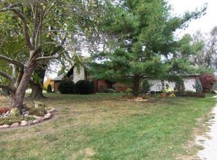 24902 Milton Thompson Rd, Lees Summit, MO 64086