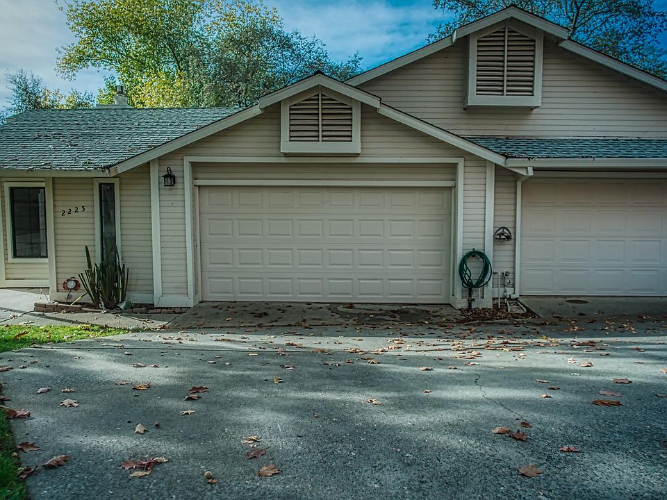 1st image of 2225 Country Villa Ct