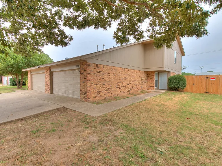 504 N Davis Ave — Photo 44