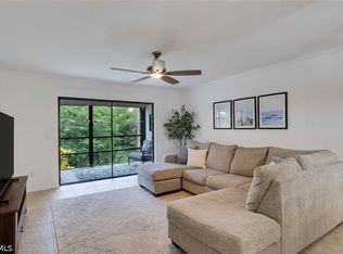126 Pinebrook Dr, Fort Myers, FL 33907