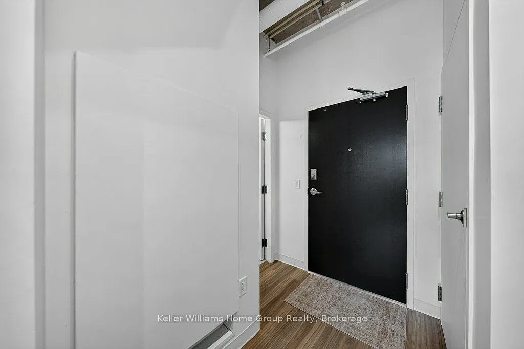120 Huron St — Photo 4