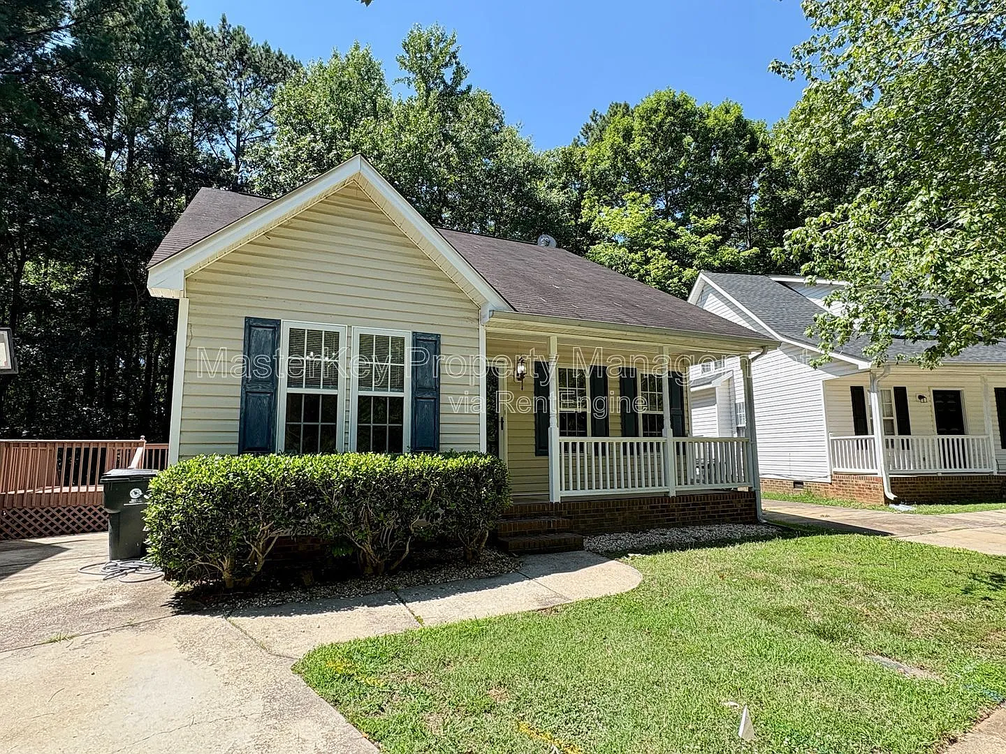 3 bed, 2.0 bath, 1144 sqft, $1,700 — Photo 2